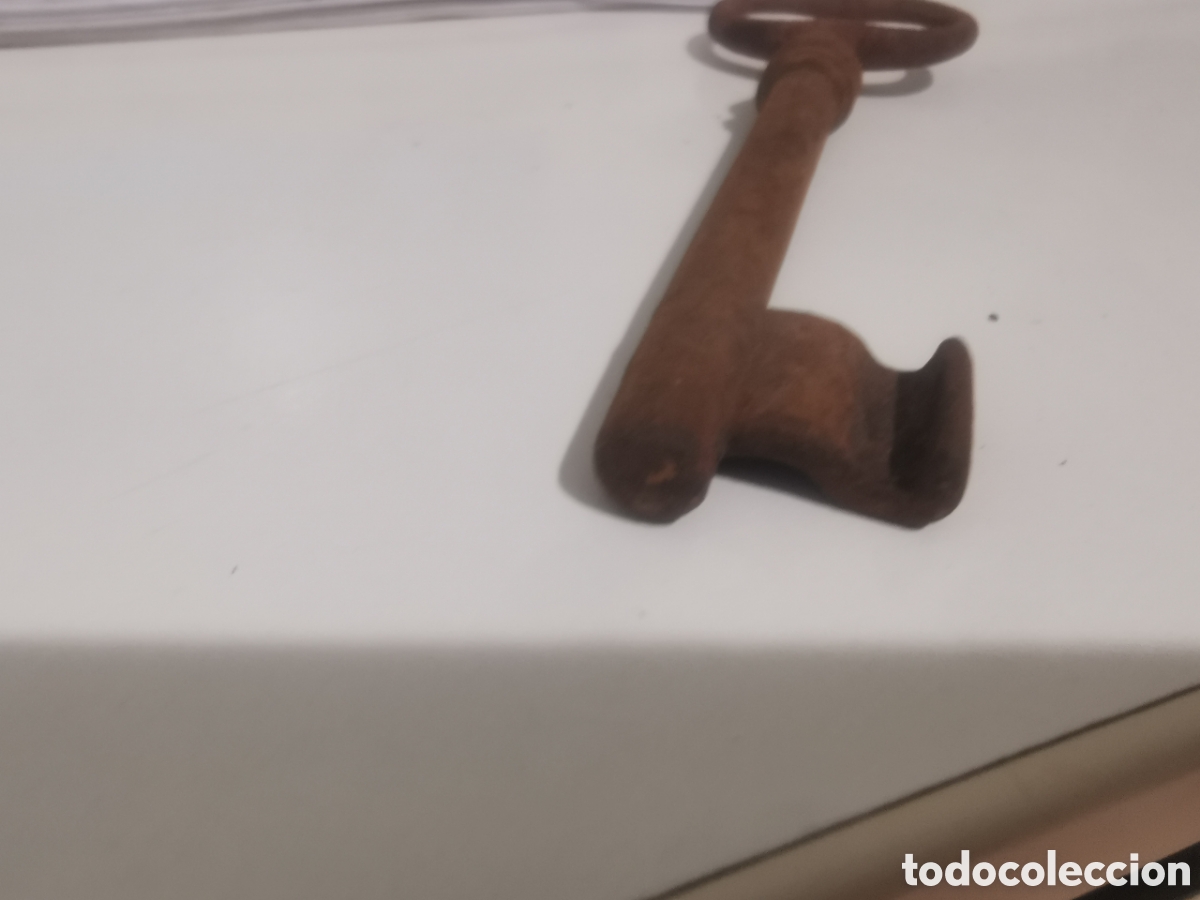 Antig&uuml;edades: ANTIGUA LLAVE DE HIERRO FORJADO - Foto 3