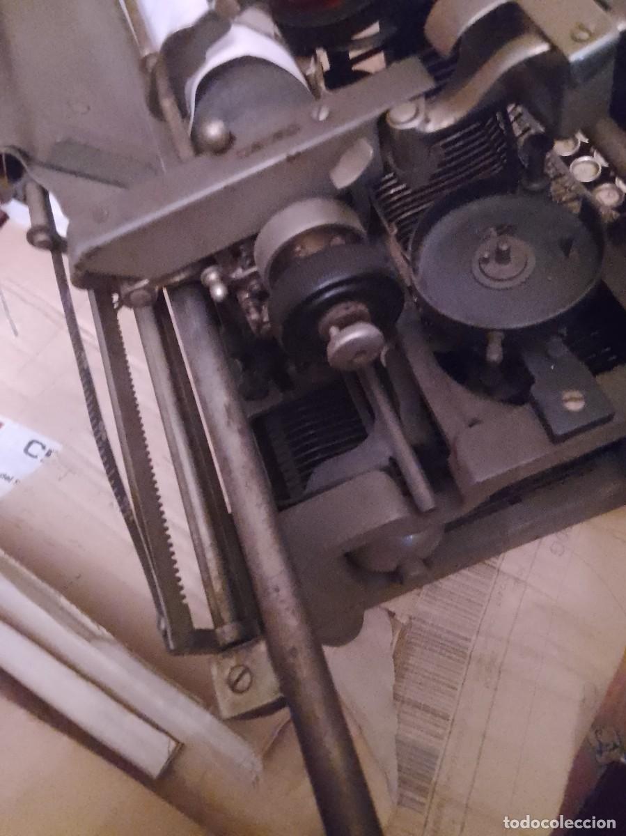 Antig&uuml;edades: M&aacute;quina underwood para restaurar - Foto 13