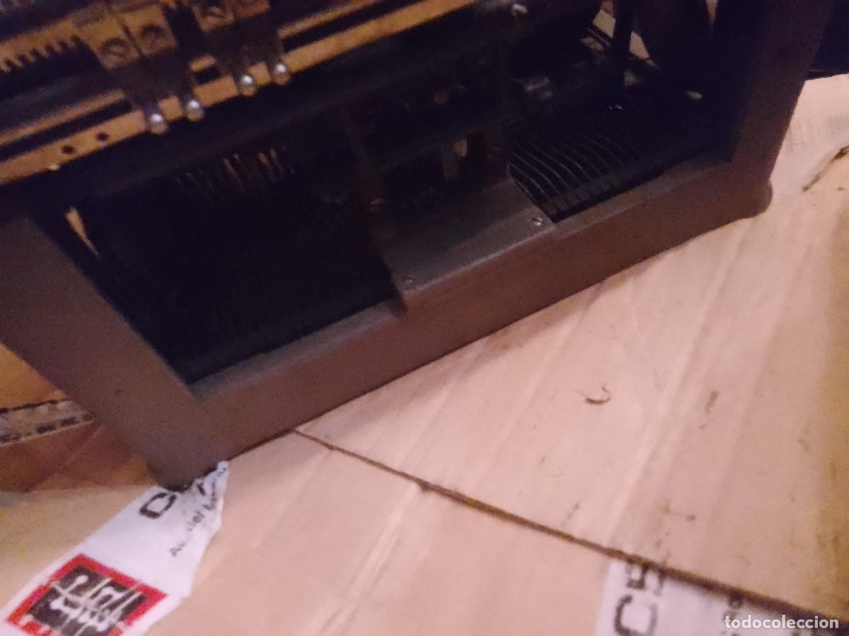 Antig&uuml;edades: M&aacute;quina underwood para restaurar - Foto 14