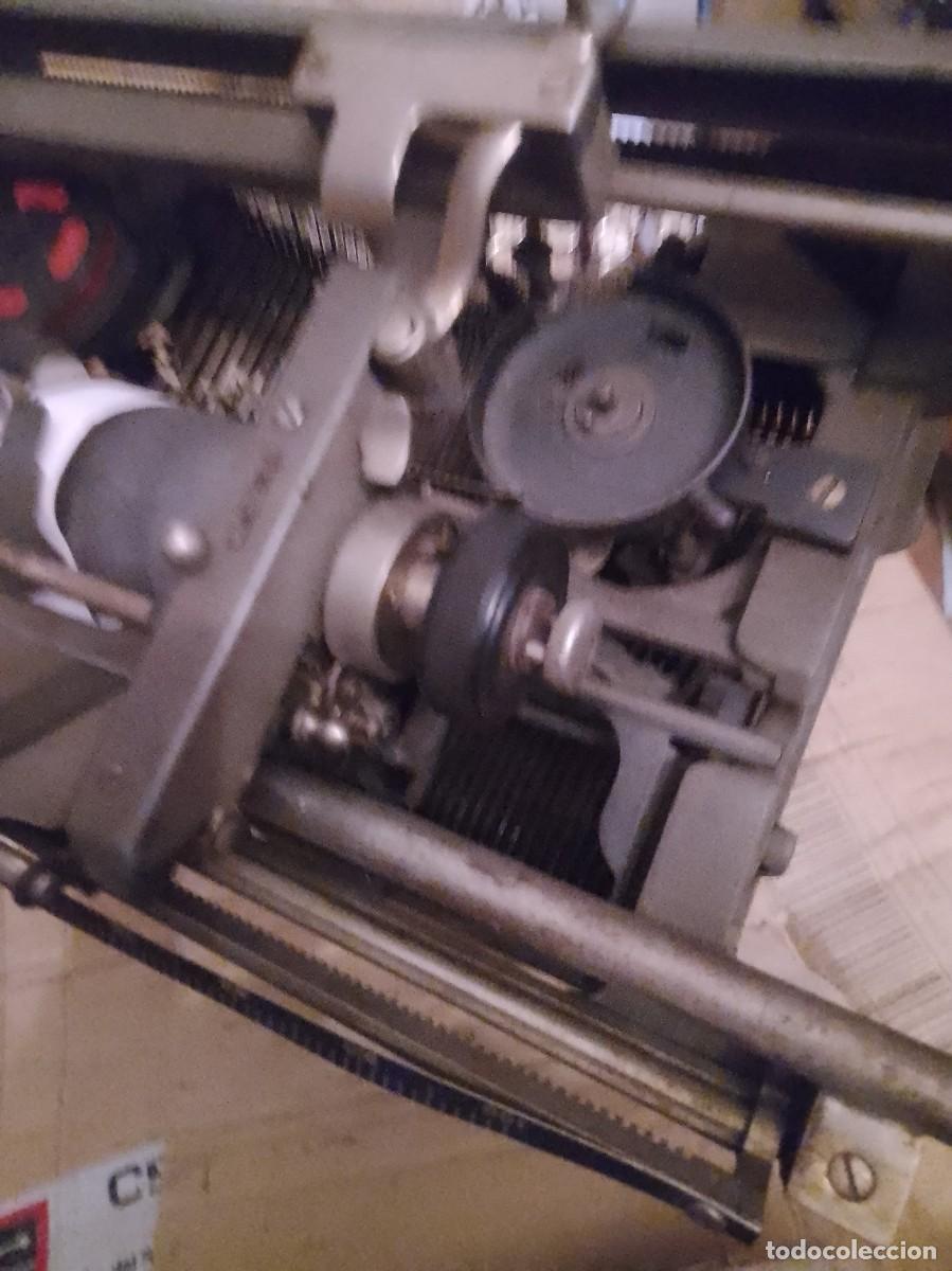Antig&uuml;edades: M&aacute;quina underwood para restaurar - Foto 18
