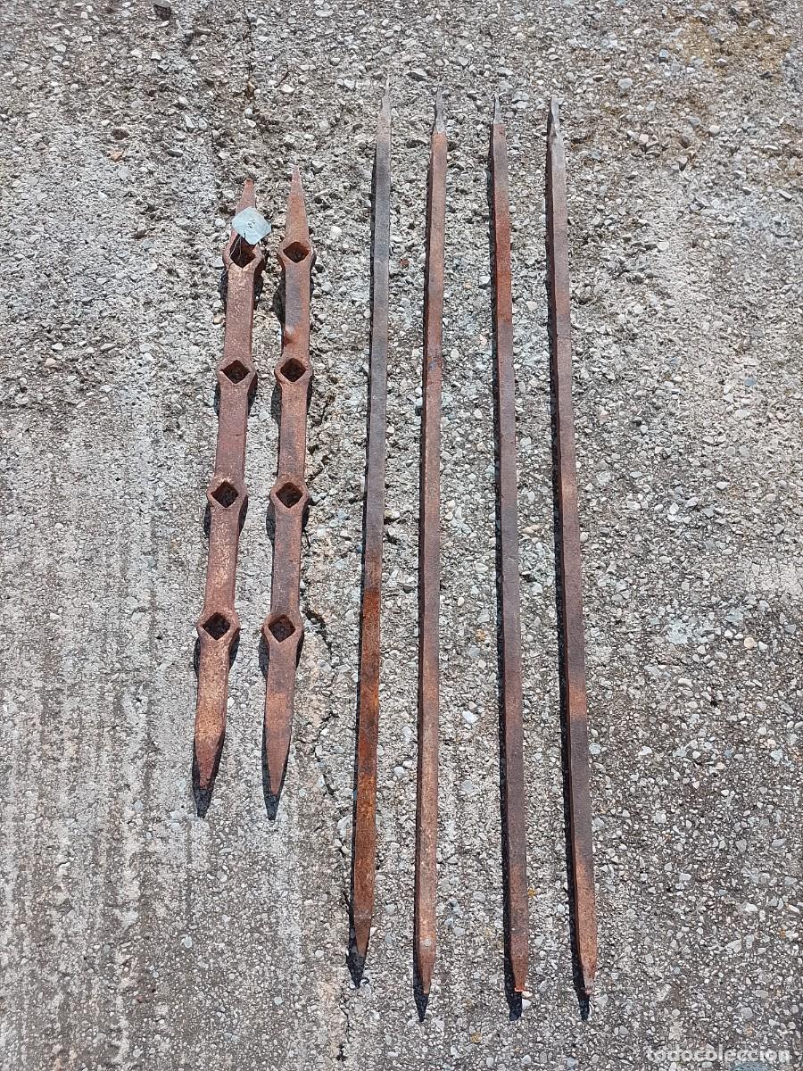 Antig&uuml;edades: Reja de forja para ventana - Foto 1
