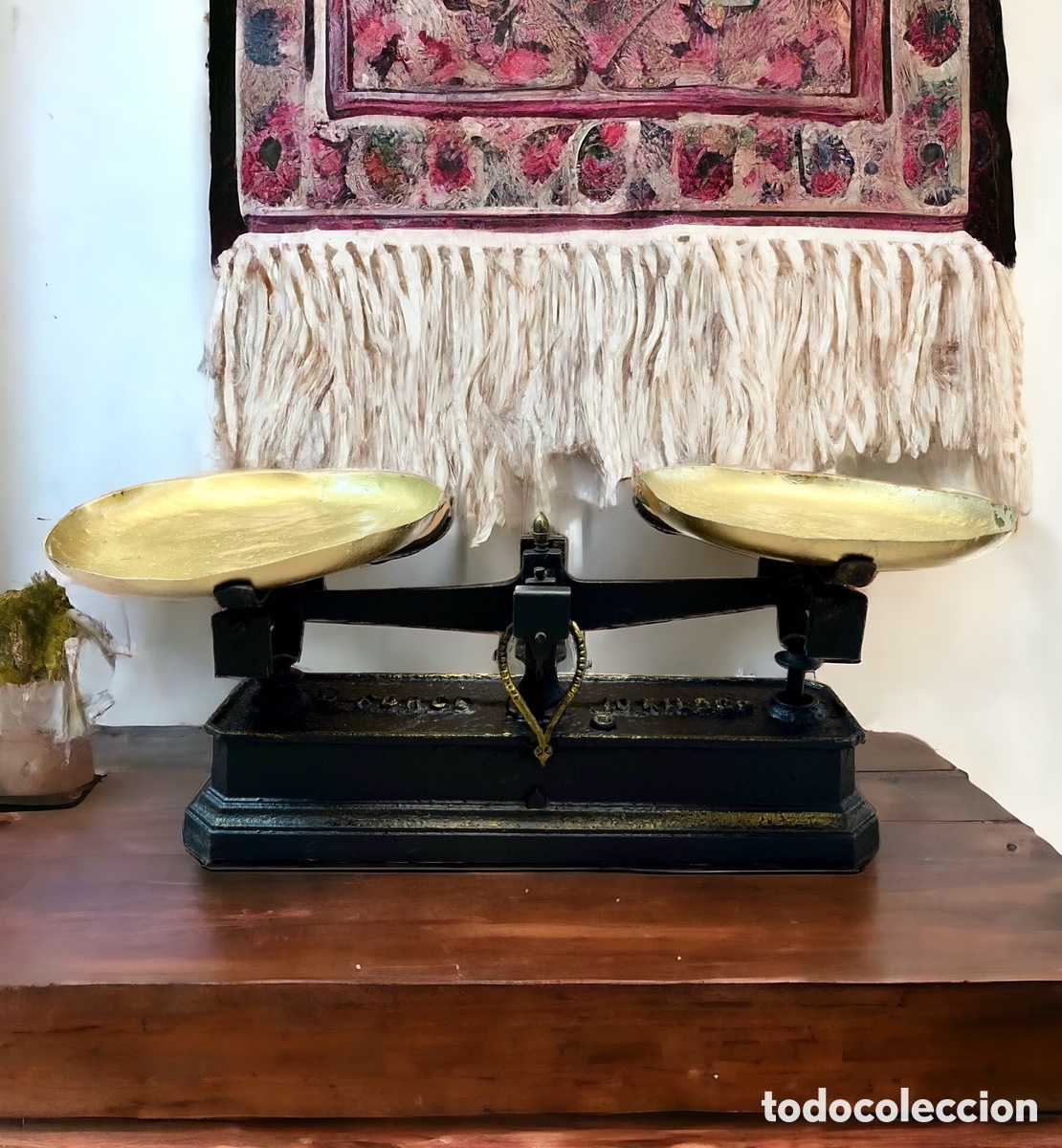 Antig&uuml;edades: B&aacute;scula antigua de fundici&oacute;n - Foto 1