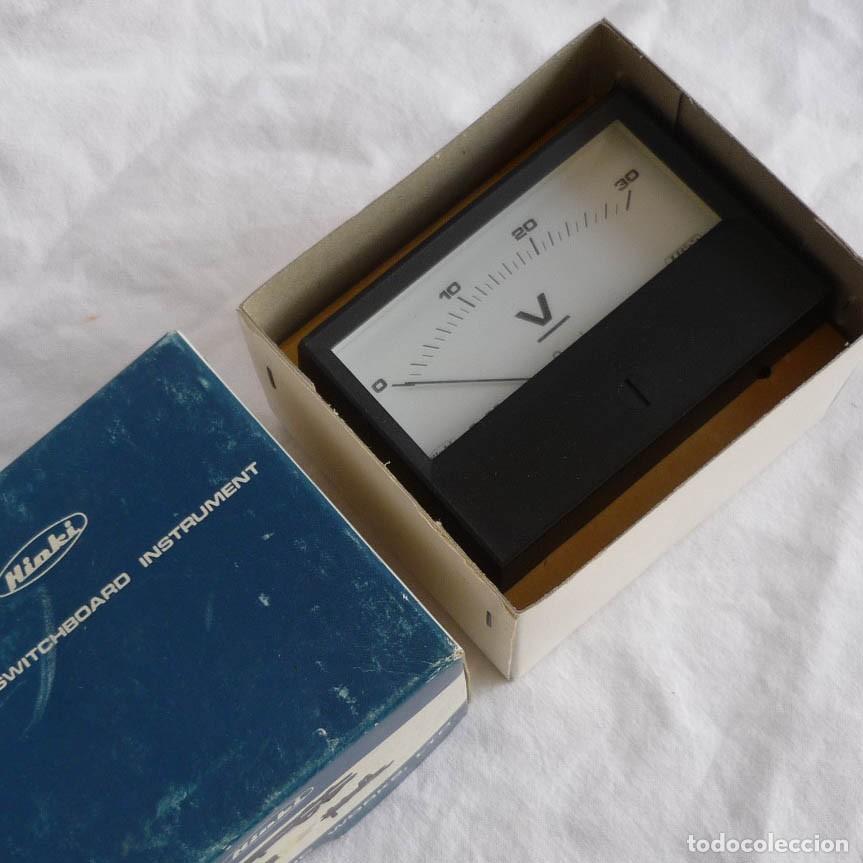 Antig&uuml;edades: Volt&iacute;metro japones en caja Hioki - Foto 1