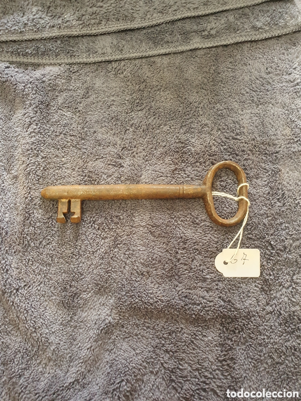 Antig&uuml;edades: OS2. G7. Llave De Forja, Maciza, De 14 Cm. - Foto 1