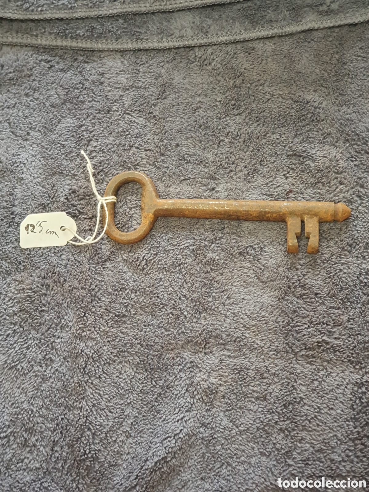 Antig&uuml;edades: OS2. G19. Llave De Forja, Maciza, De 125 Cm. - Foto 2