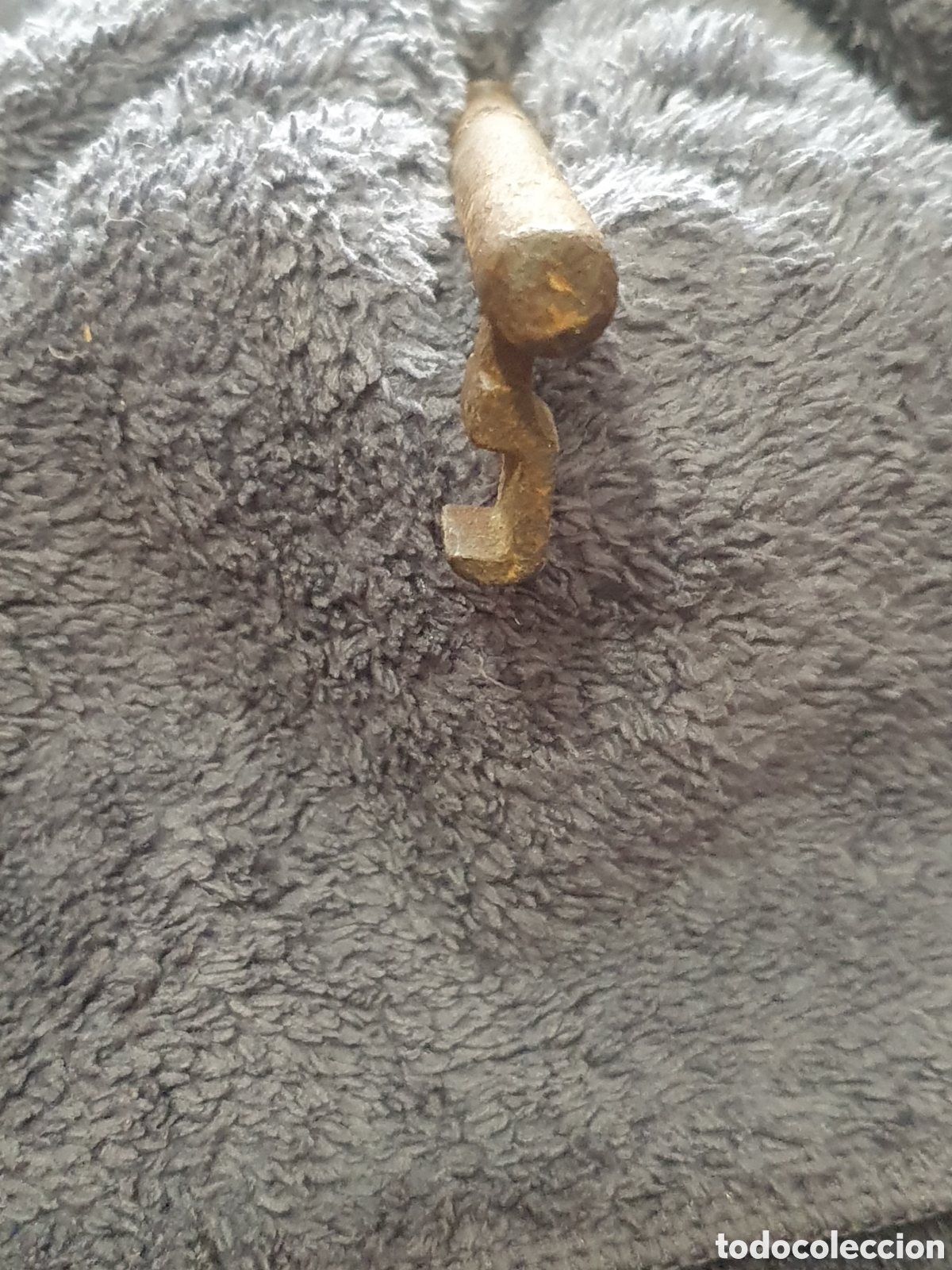 Antig&uuml;edades: OS2. G18. Llave Maciza, De 135 Cm. - Foto 3