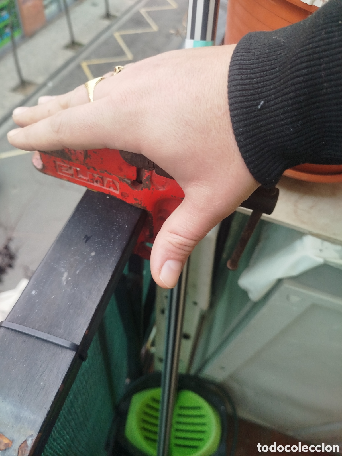Antig&uuml;edades: Tornillo de trabano antiguo - Foto 2