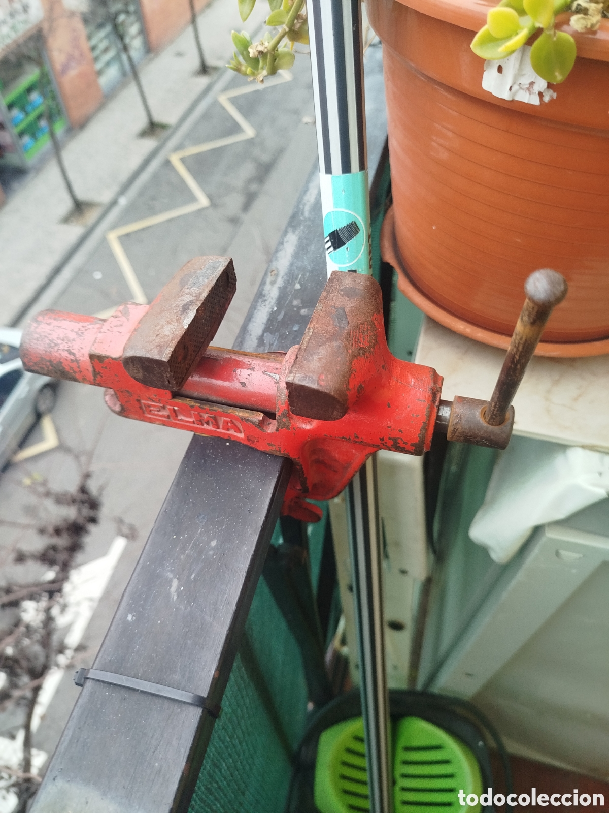 Antig&uuml;edades: Tornillo de trabano antiguo - Foto 3