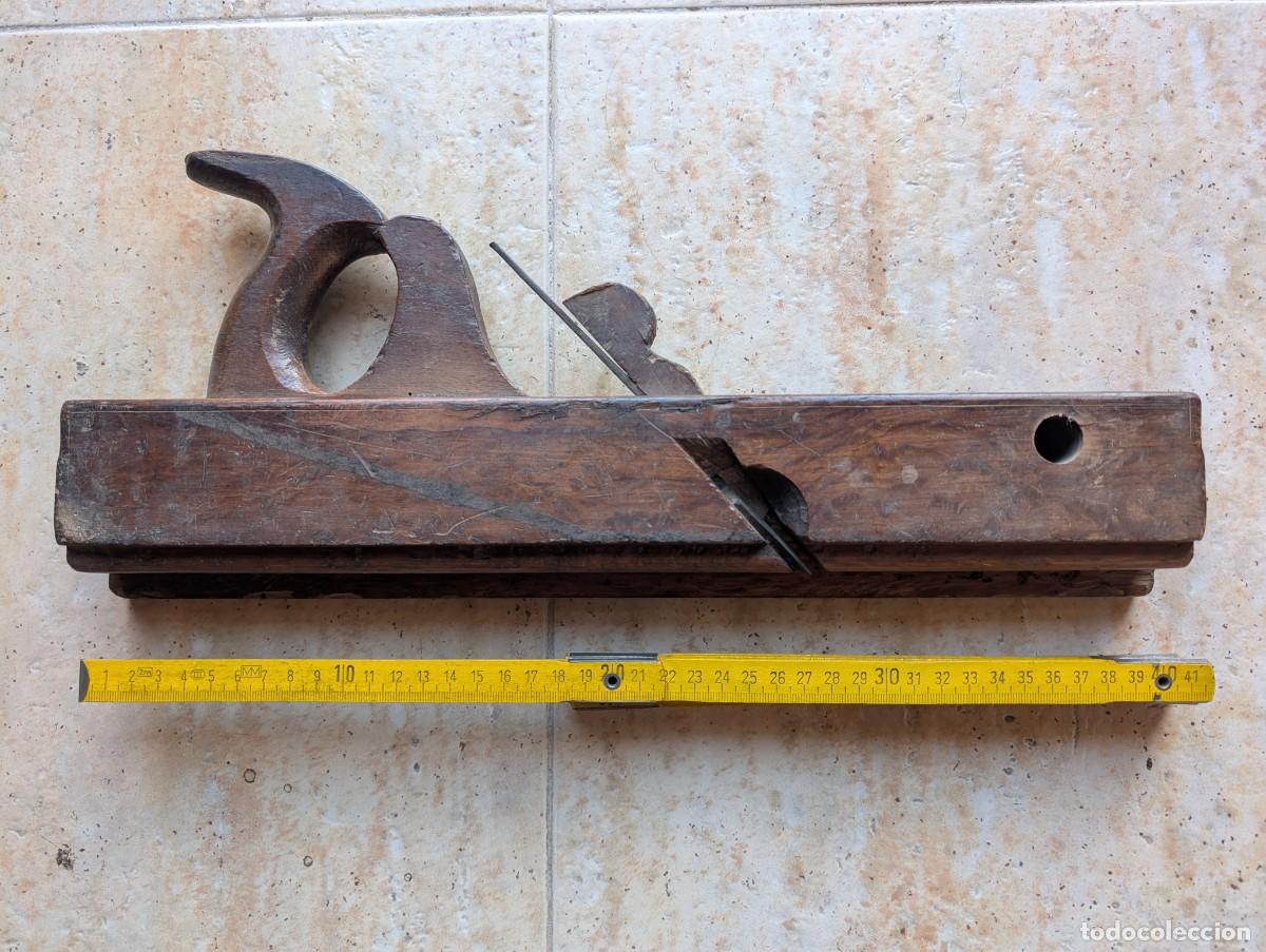 Antig&uuml;edades: CEPILLO DE CARPINTERO CON CUCHILLA PEDRO BUDOY - Foto 1