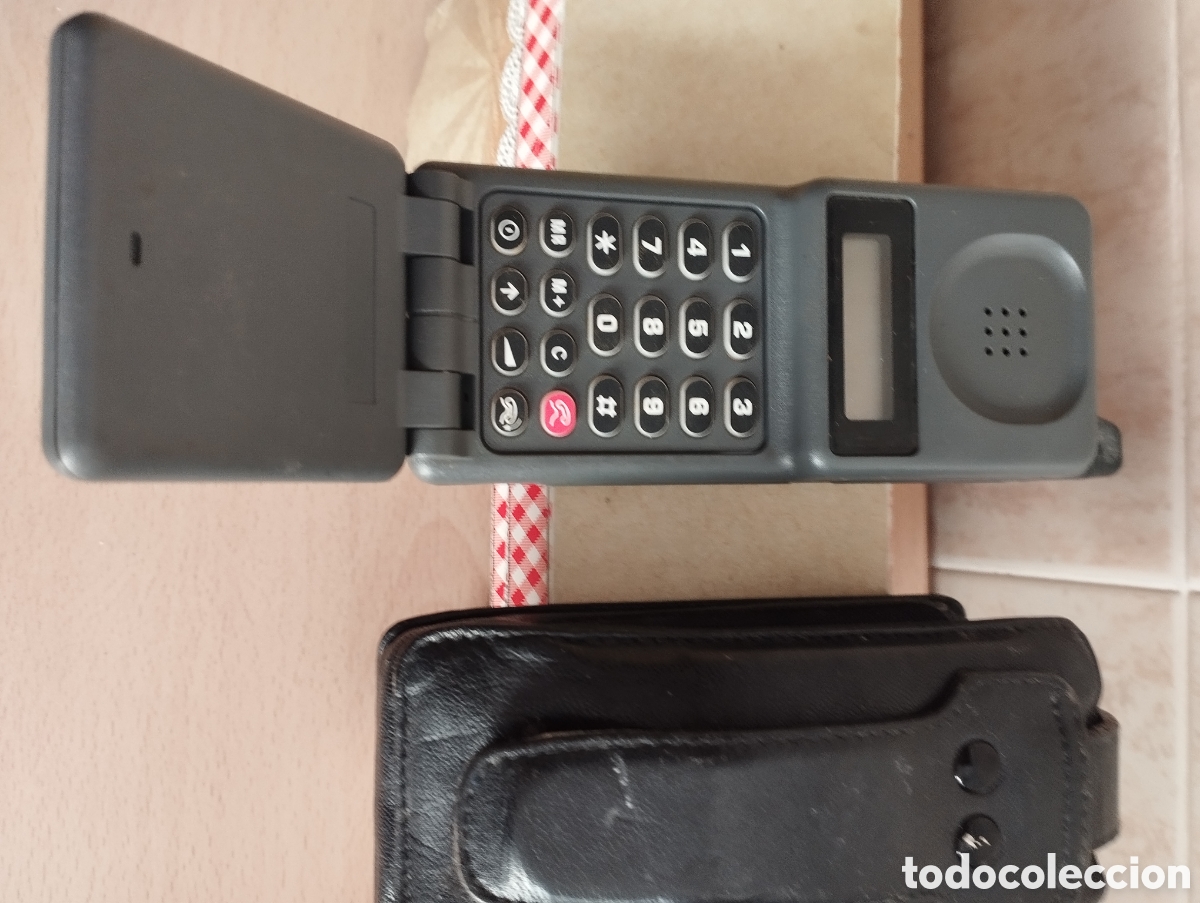 Tel&eacute;fonos: ANTIGUO TEL&Eacute;FONO MOTOROLA/ CON FUNDA - Foto 2