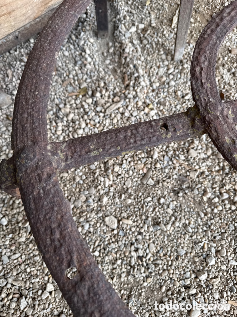 Antig&uuml;edades: Bonitas y enormes tr&eacute;bedes de forja - Foto 4