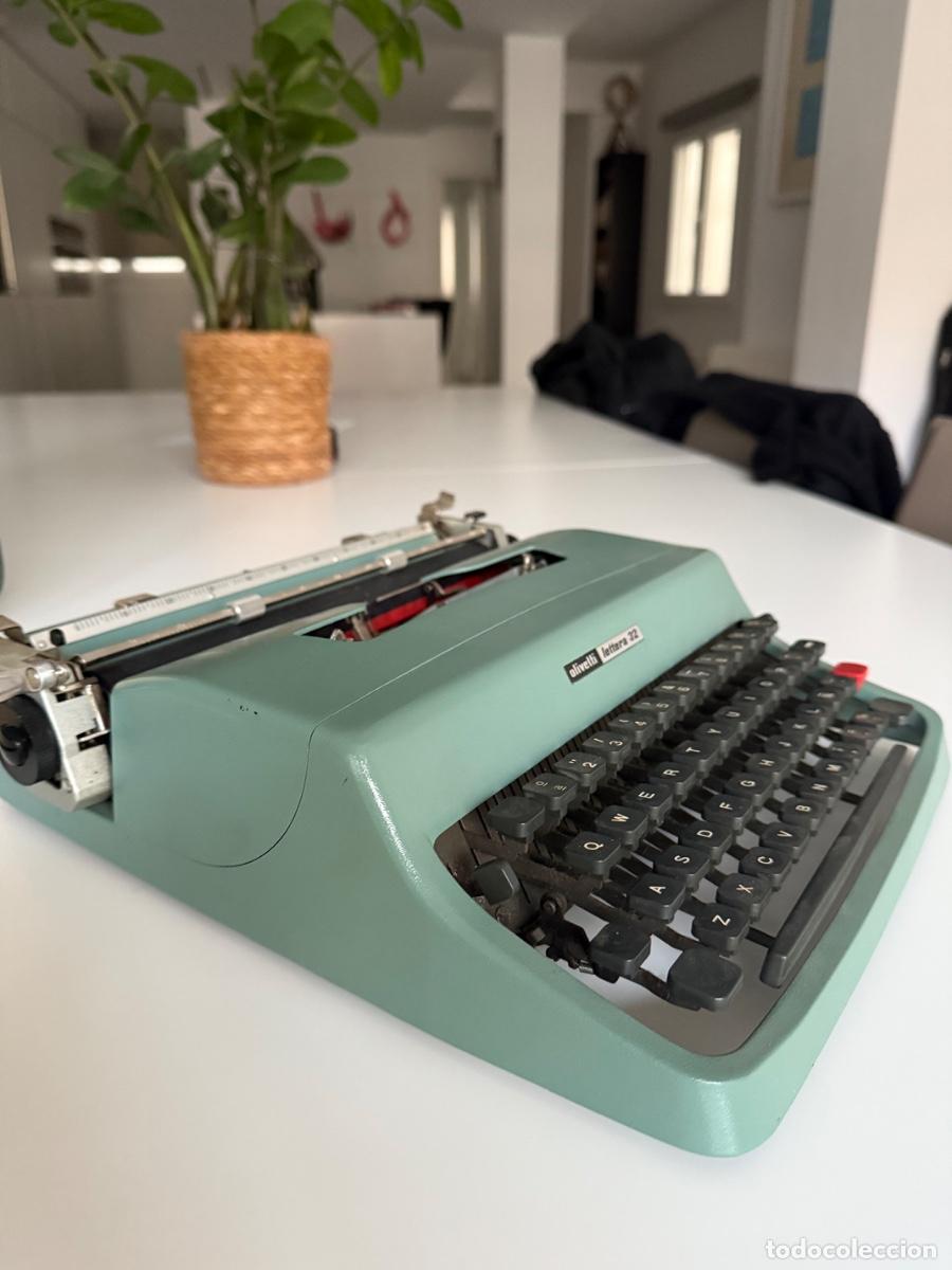 Antig&uuml;edades: M&aacute;quina escribir Olivetti Lettera 32 - Foto 2