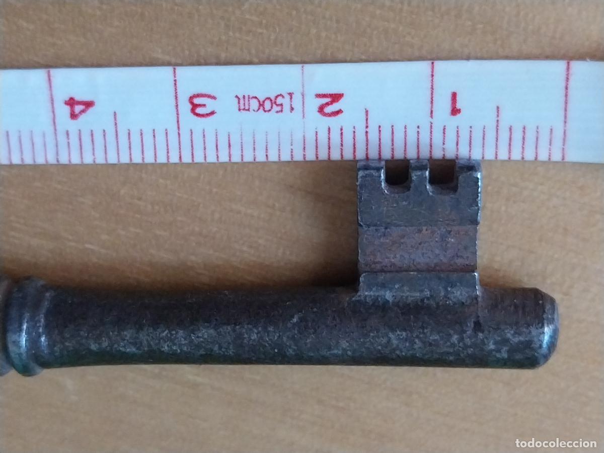 Antig&uuml;edades: LLAVE MACIZA CIFRADO BASICO 7,2CM LARGO ORIGINAL - Foto 2