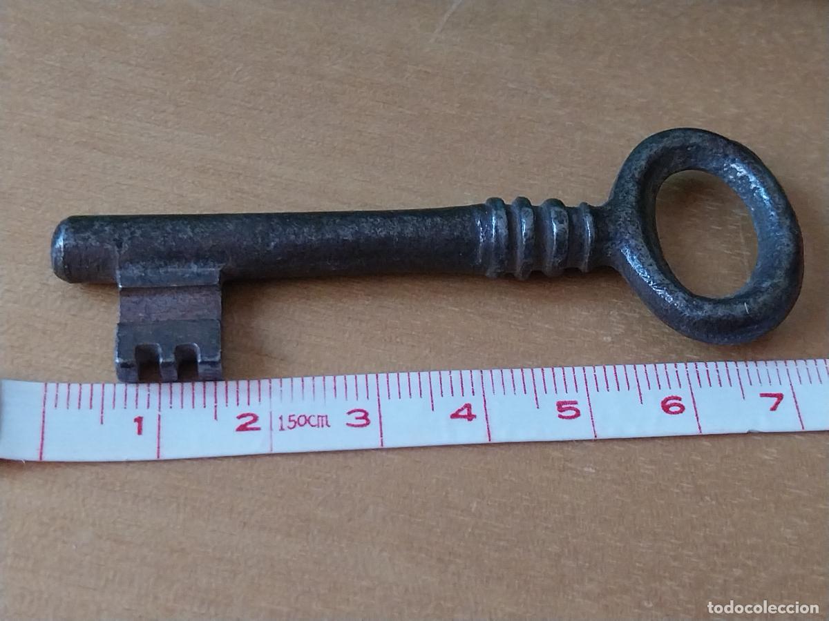 Antig&uuml;edades: LLAVE MACIZA CIFRADO BASICO 7,2CM LARGO ORIGINAL - Foto 3