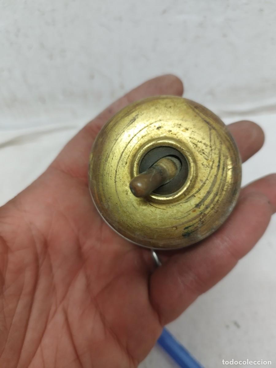 Antig&uuml;edades: Antiguo interruptor de luz,en cer&aacute;mica y lat&oacute;n. - Foto 5
