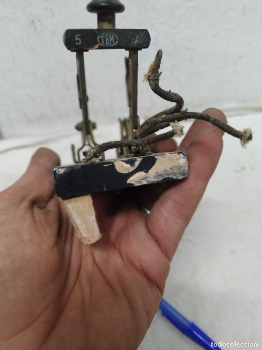Antig&uuml;edades: Antiguo interruptor de palanca Tem marcado 5. - Foto 4
