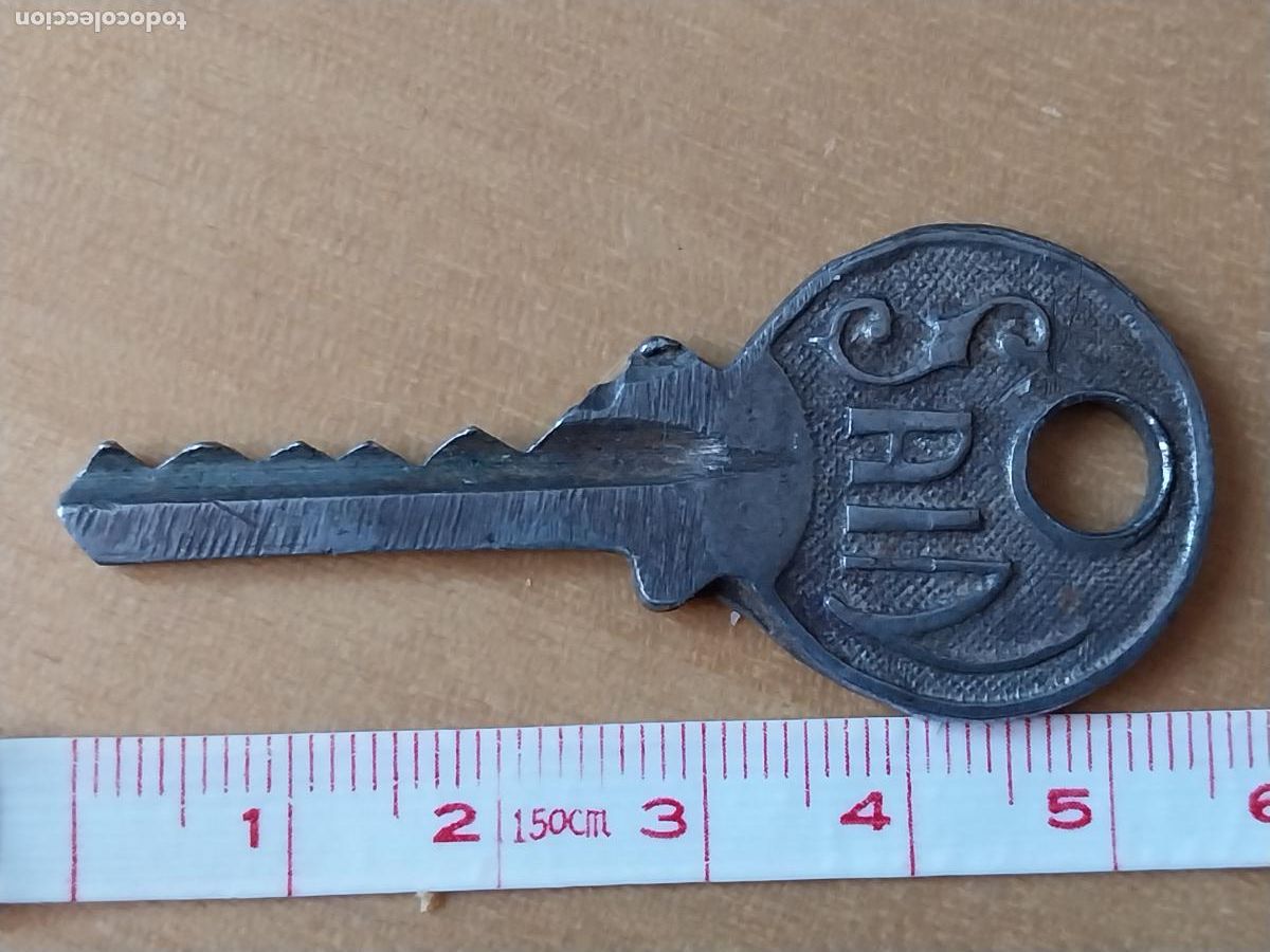Antig&uuml;edades: LLAVE PLANA SAIN 5,5CM LARGO - Foto 1