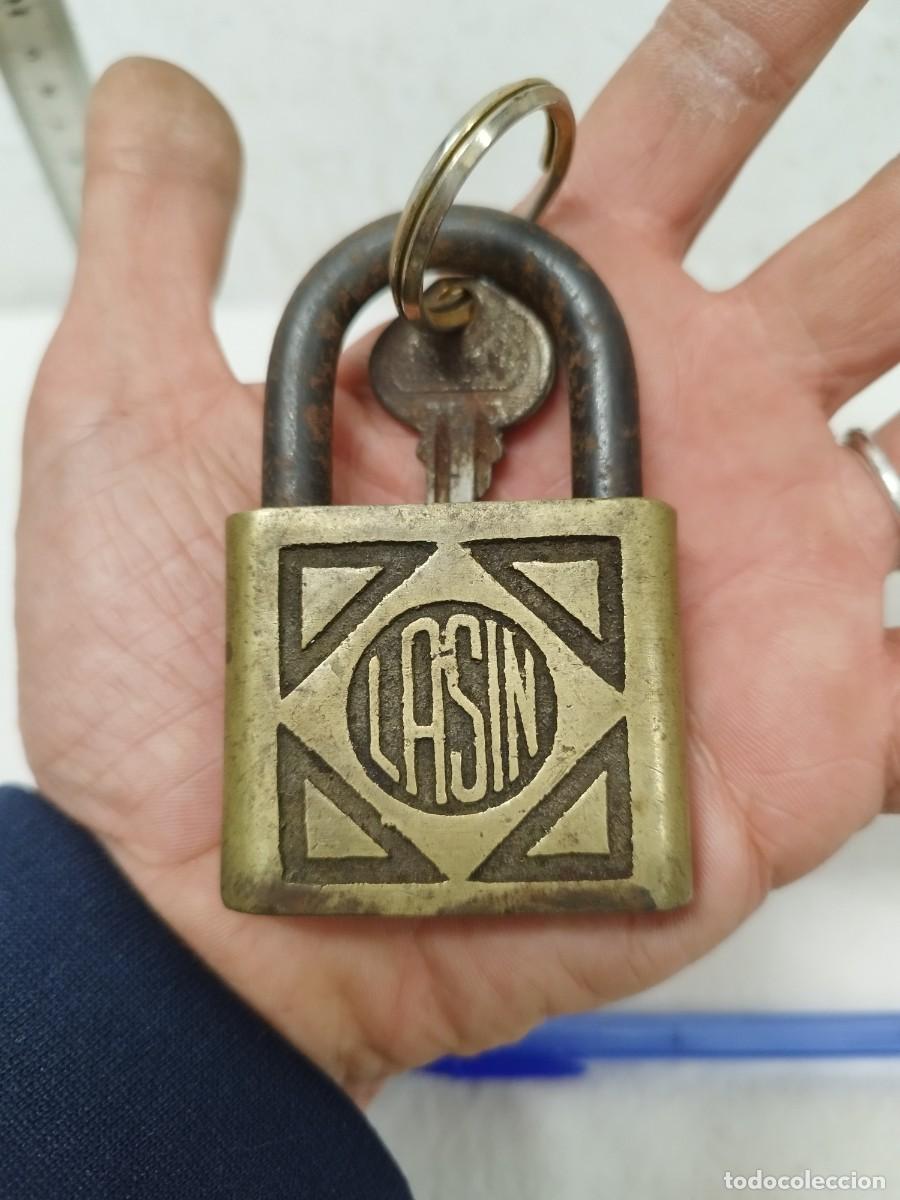 Antig&uuml;edades: Antiguo candado marca Lasin, con su llave funcionando. - Foto 4