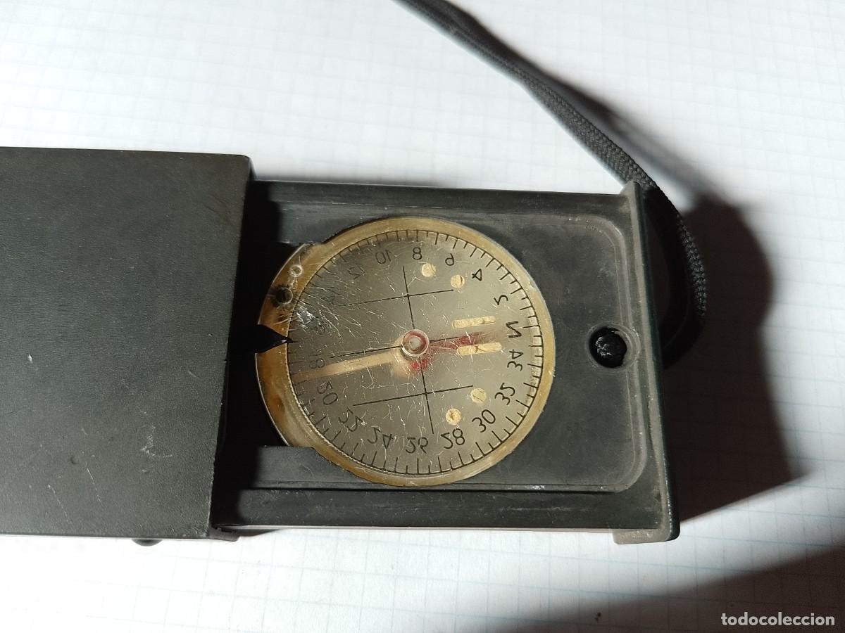 Antig&uuml;edades: Br&uacute;jula portable marca Recta - Foto 4