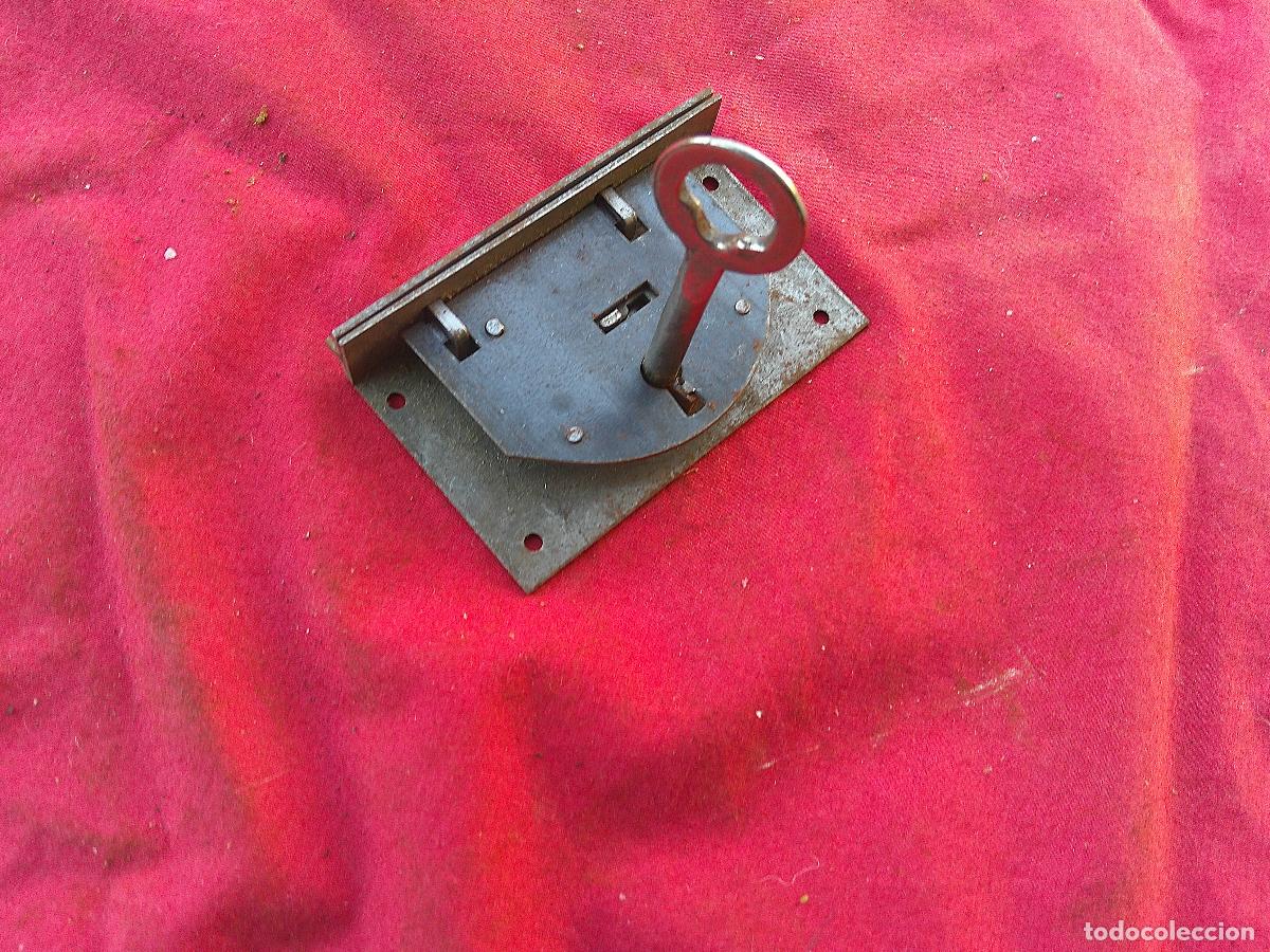 Antig&uuml;edades: CERRADURA COMPLETA , VER - Foto 1