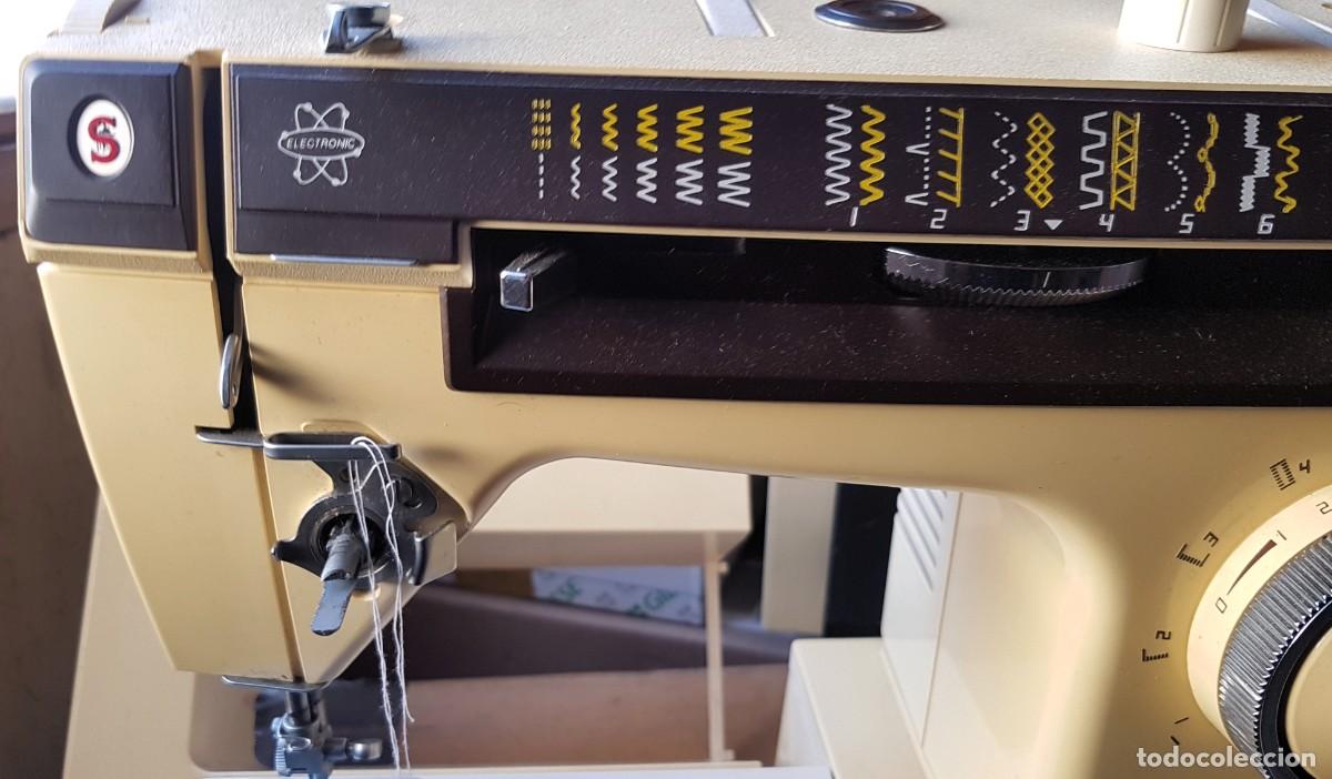 Antig&uuml;edades: MAQUINA DE COSER SINGER 7136 - Foto 10