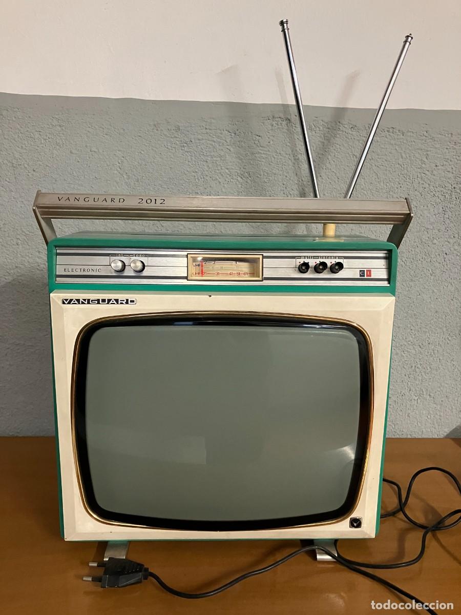 Antig&uuml;edades: Televisor Vanguard modelo 2012 - Foto 2