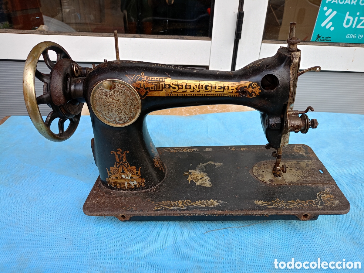 Antig&uuml;edades: ANTIGUA M&Aacute;QUINA DE COSER SINGER - Foto 2