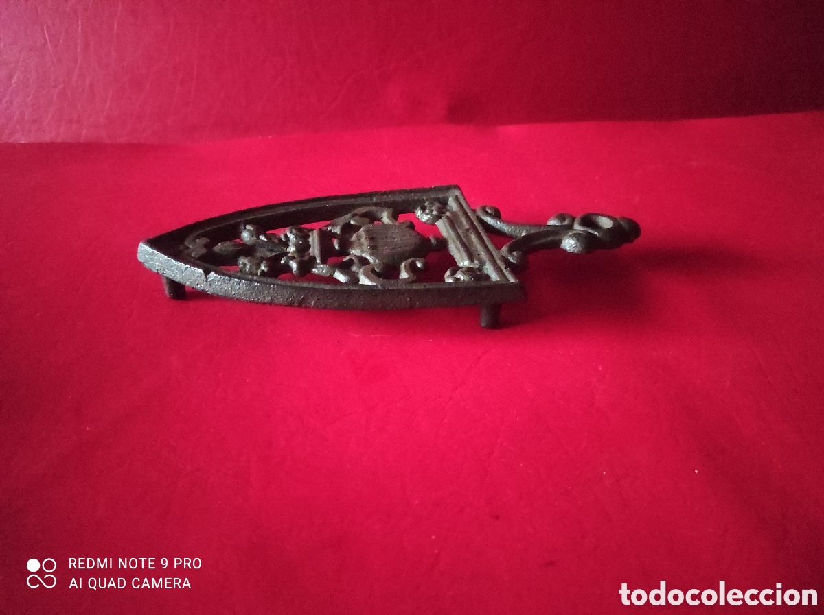 Antig&uuml;edades: Antiguo posa planchas en hierro colado - Foto 3