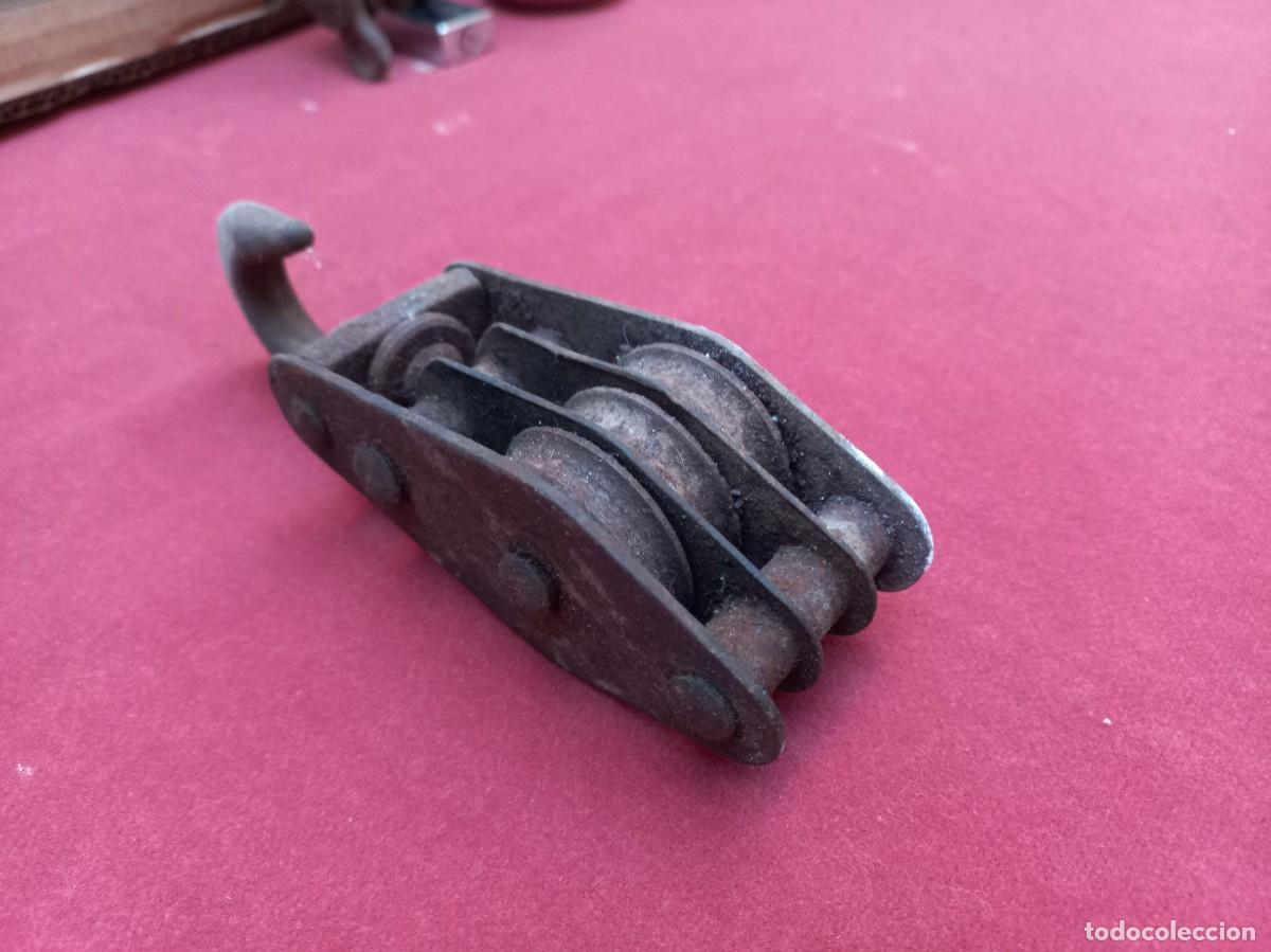 Antig&uuml;edades: juego 2 poleas triple roldana fundicion - Foto 3