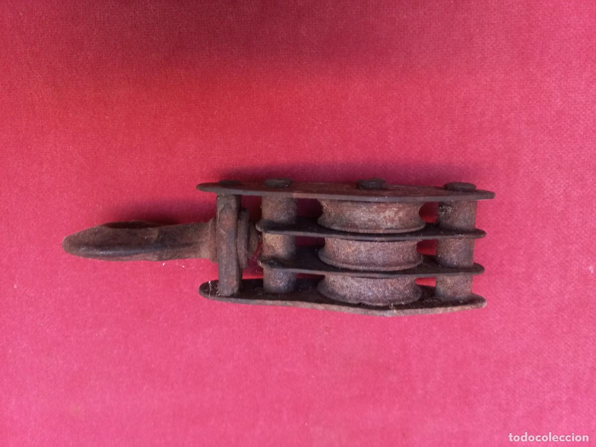 Antig&uuml;edades: juego 2 poleas triple roldana fundicion - Foto 7