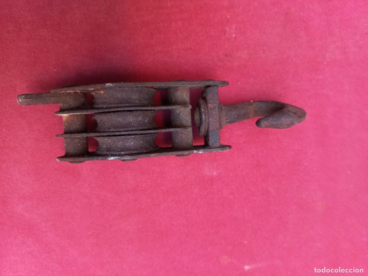 Antig&uuml;edades: juego 2 poleas triple roldana fundicion - Foto 11
