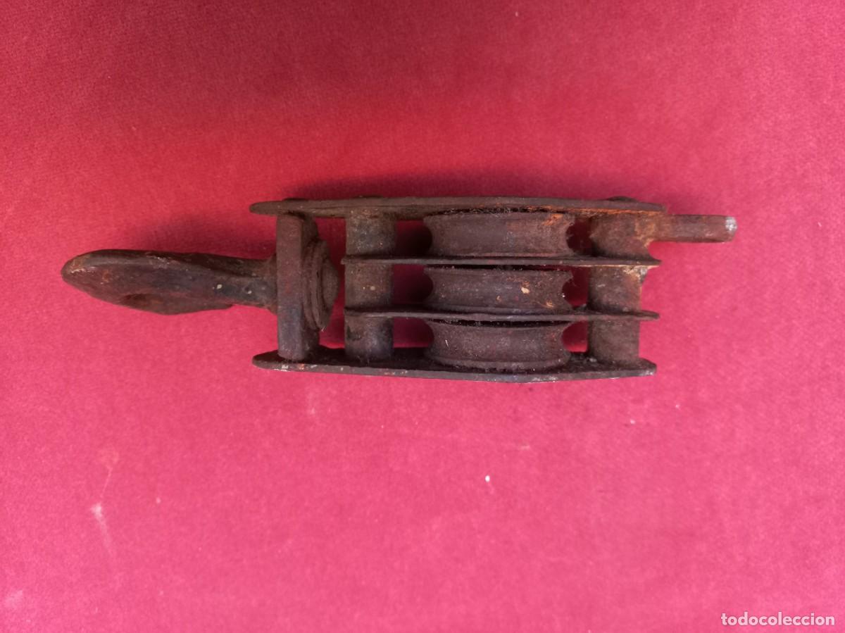 Antig&uuml;edades: juego 2 poleas triple roldana fundicion - Foto 16