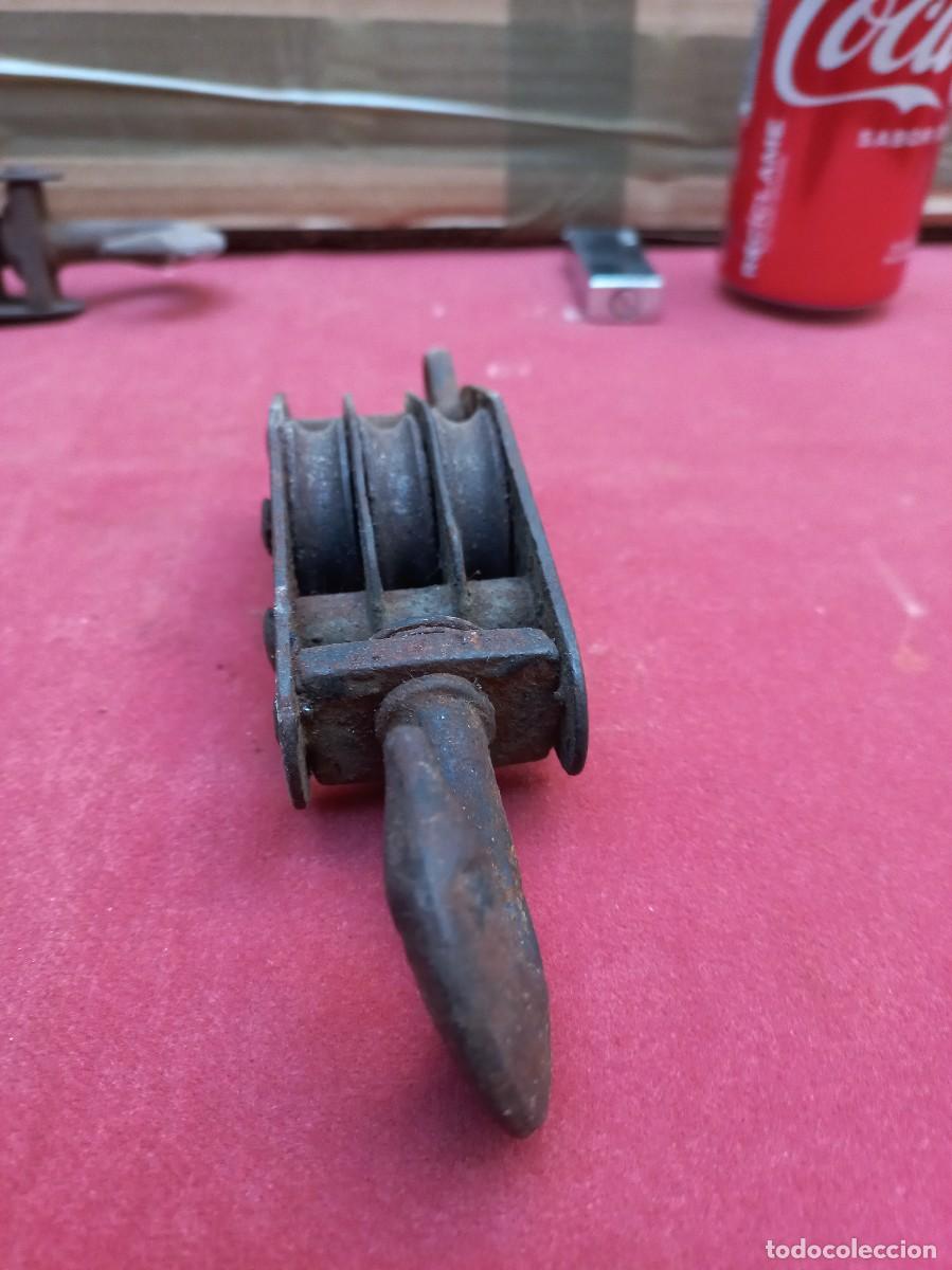 Antig&uuml;edades: juego 2 poleas triple roldana fundicion - Foto 19