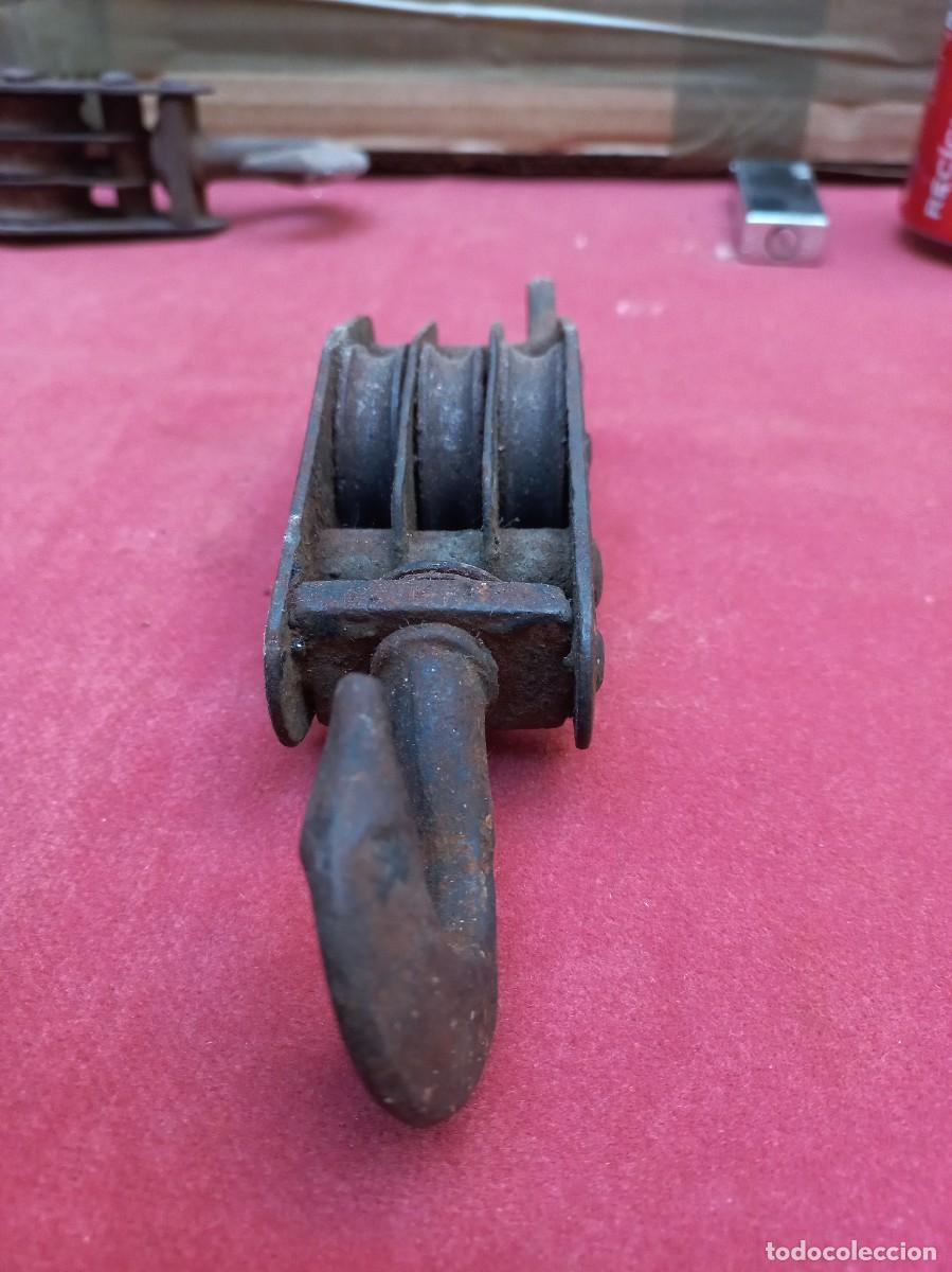 Antig&uuml;edades: juego 2 poleas triple roldana fundicion - Foto 20