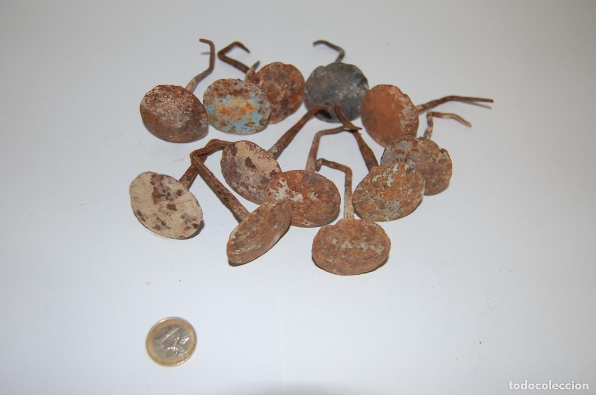 Antig&uuml;edades: CLAVOS DE FORJA PARA DECORACION - Foto 1