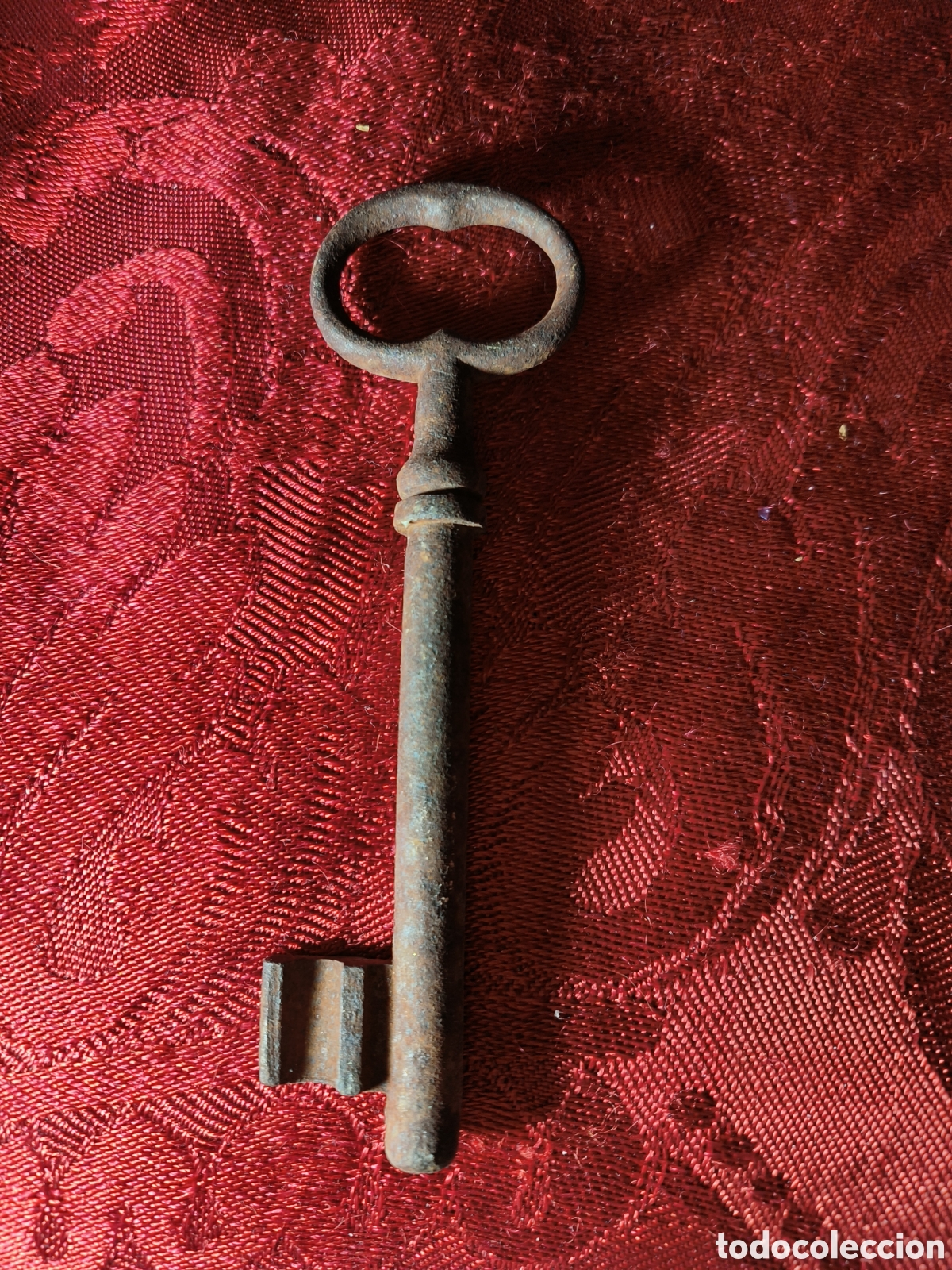 Antig&uuml;edades: Antigua llave de forja - Foto 1