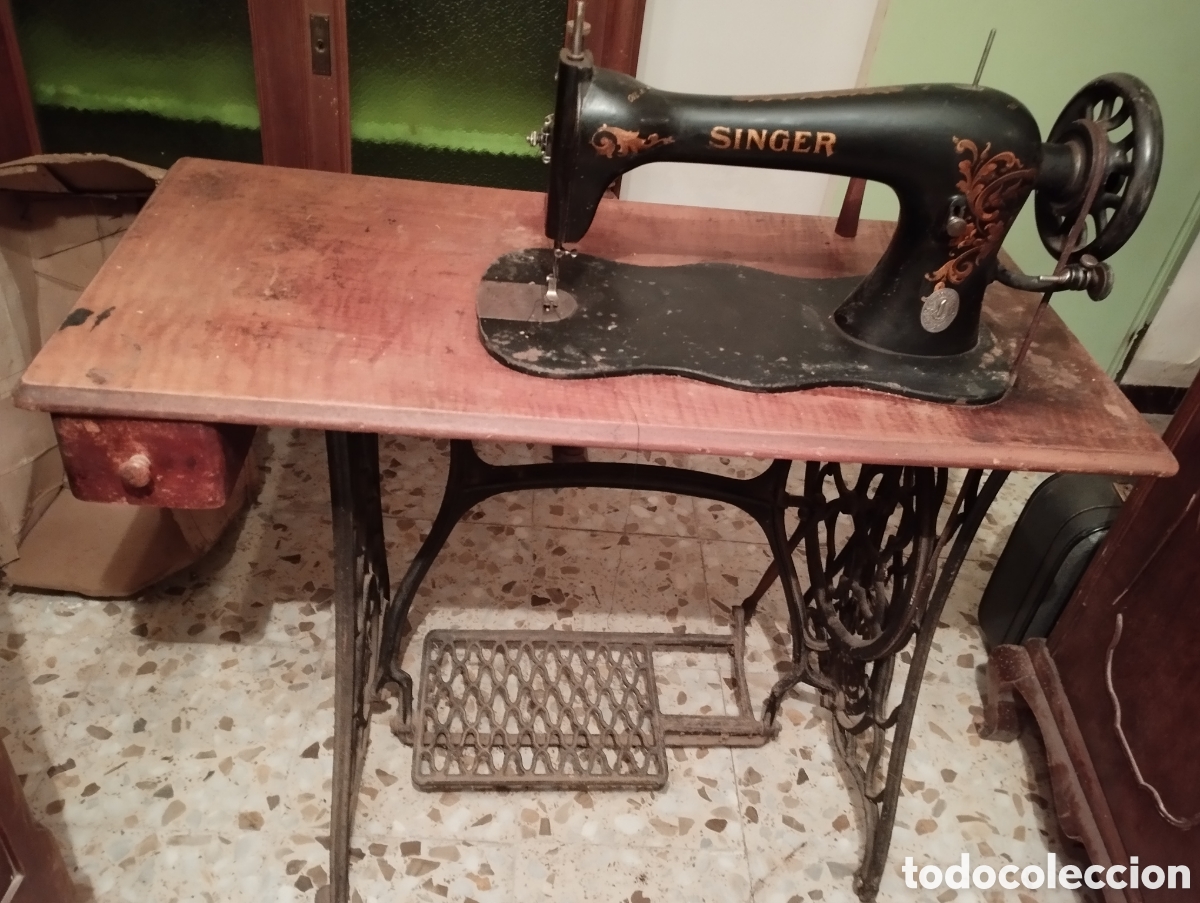 Antig&uuml;edades: Maquina de coser Singer - Foto 2