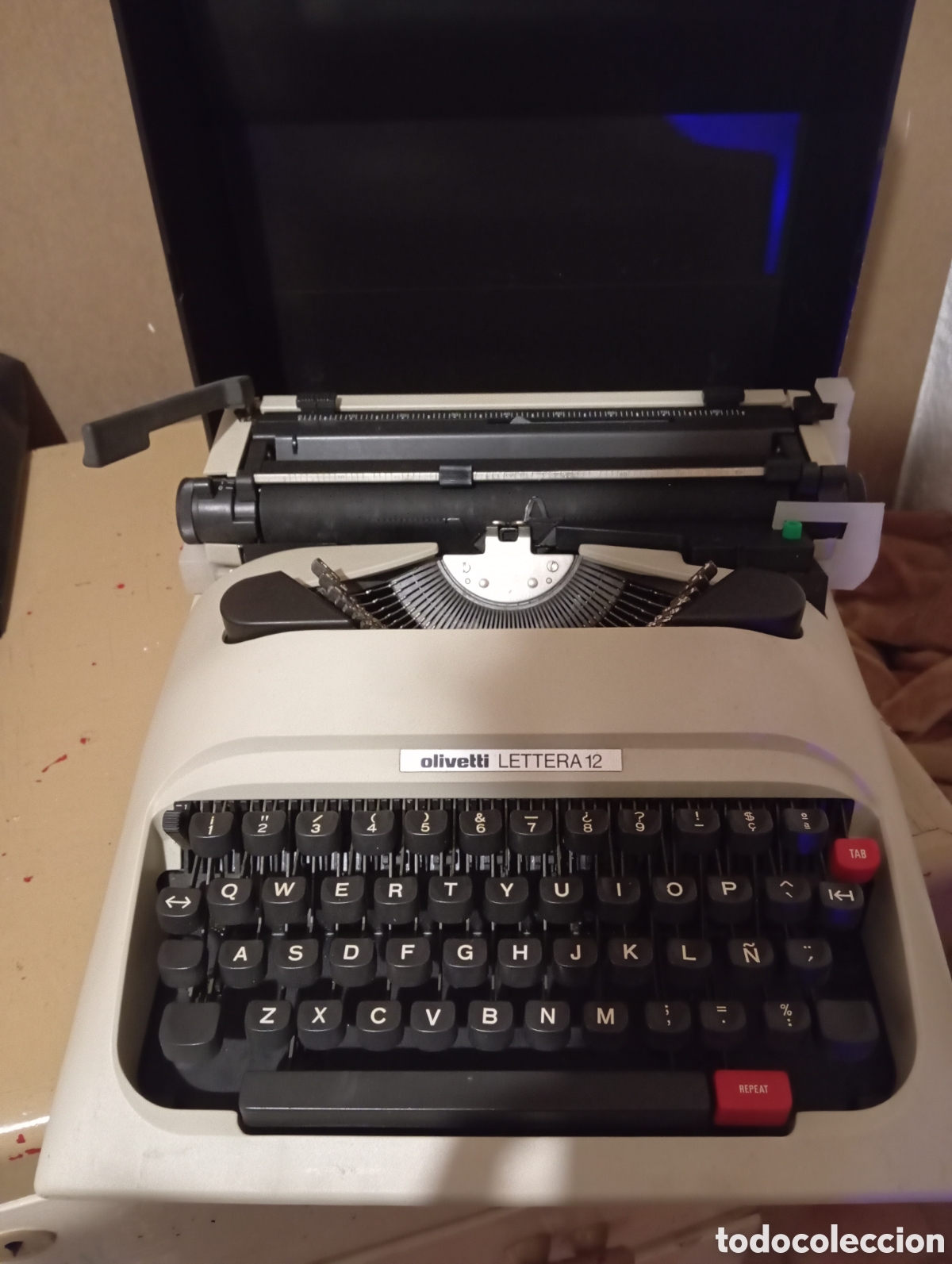 Antig&uuml;edades: MAQUINA DE ESCRIBIR- OLIVETTI LETTERA 12 - Foto 2