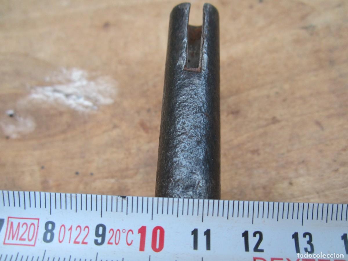 Antig&uuml;edades: Llave antigua grande, hueca, 16 cm. - Foto 9