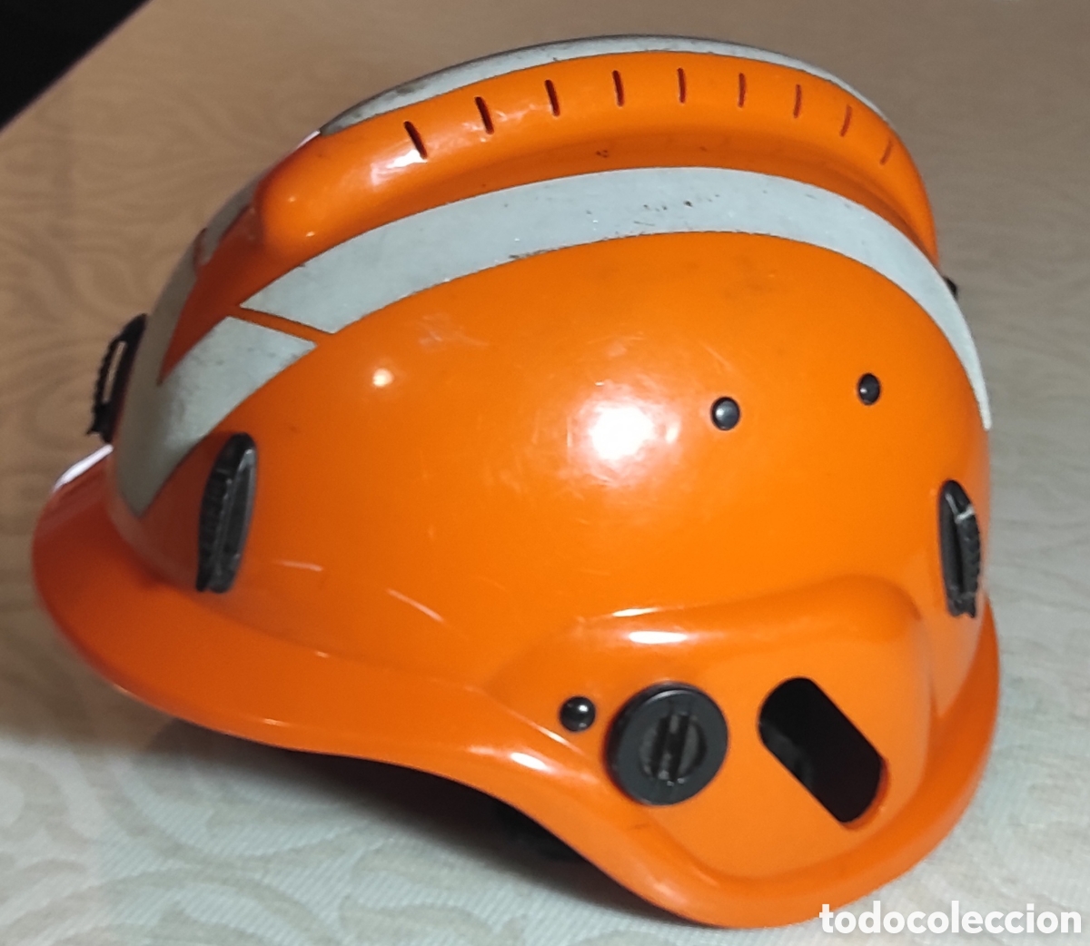 Antig&uuml;edades: CASCO BOMBERO FORESTAL VFT1 - COLOR NARANJA - Foto 1