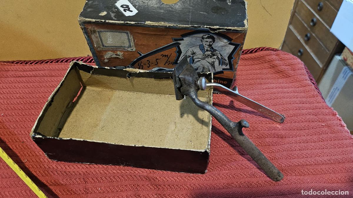 Antig&uuml;edades: maquinilla de pelar barberia - Foto 1