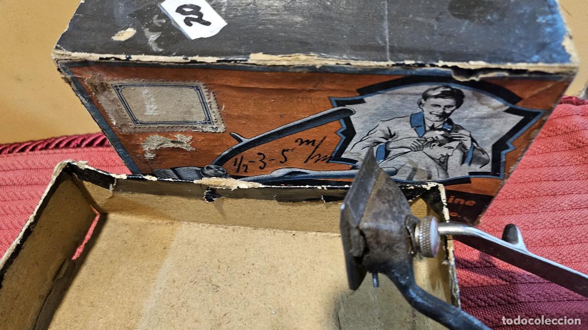 Antig&uuml;edades: maquinilla de pelar barberia - Foto 2