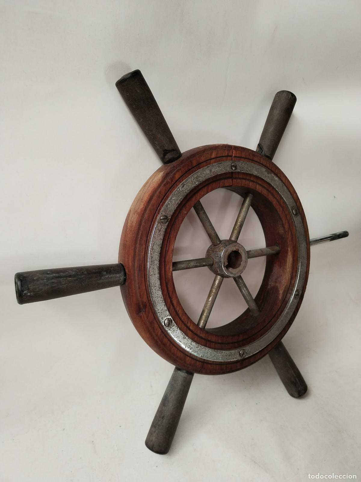 Antig&uuml;edades: antiguo timon de barco de madera y metal - Foto 2