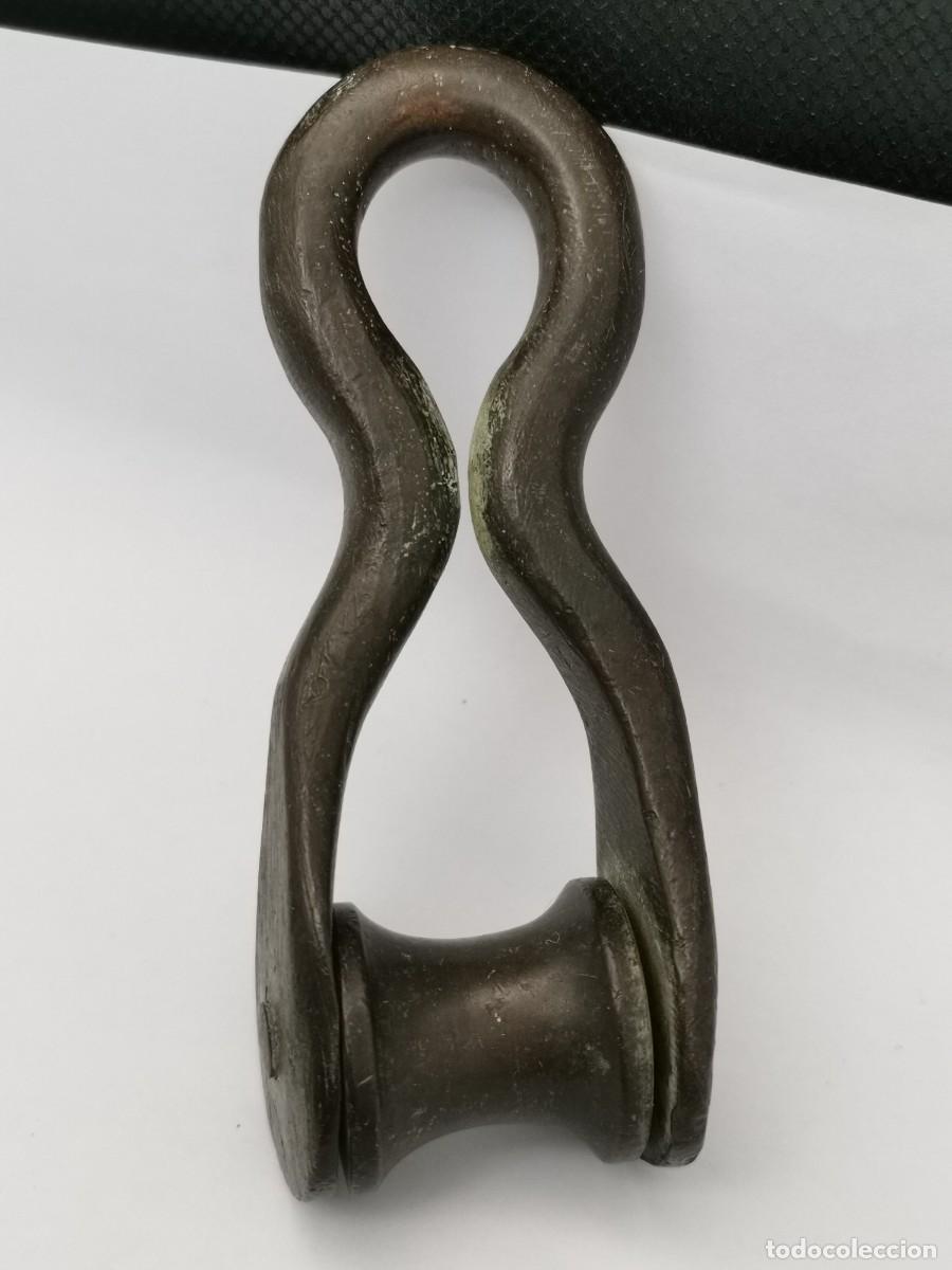 Antig&uuml;edades: ANTIGUA POLEA EN BRONCE FABRICADA A MANO (93 cm.) - Foto 2