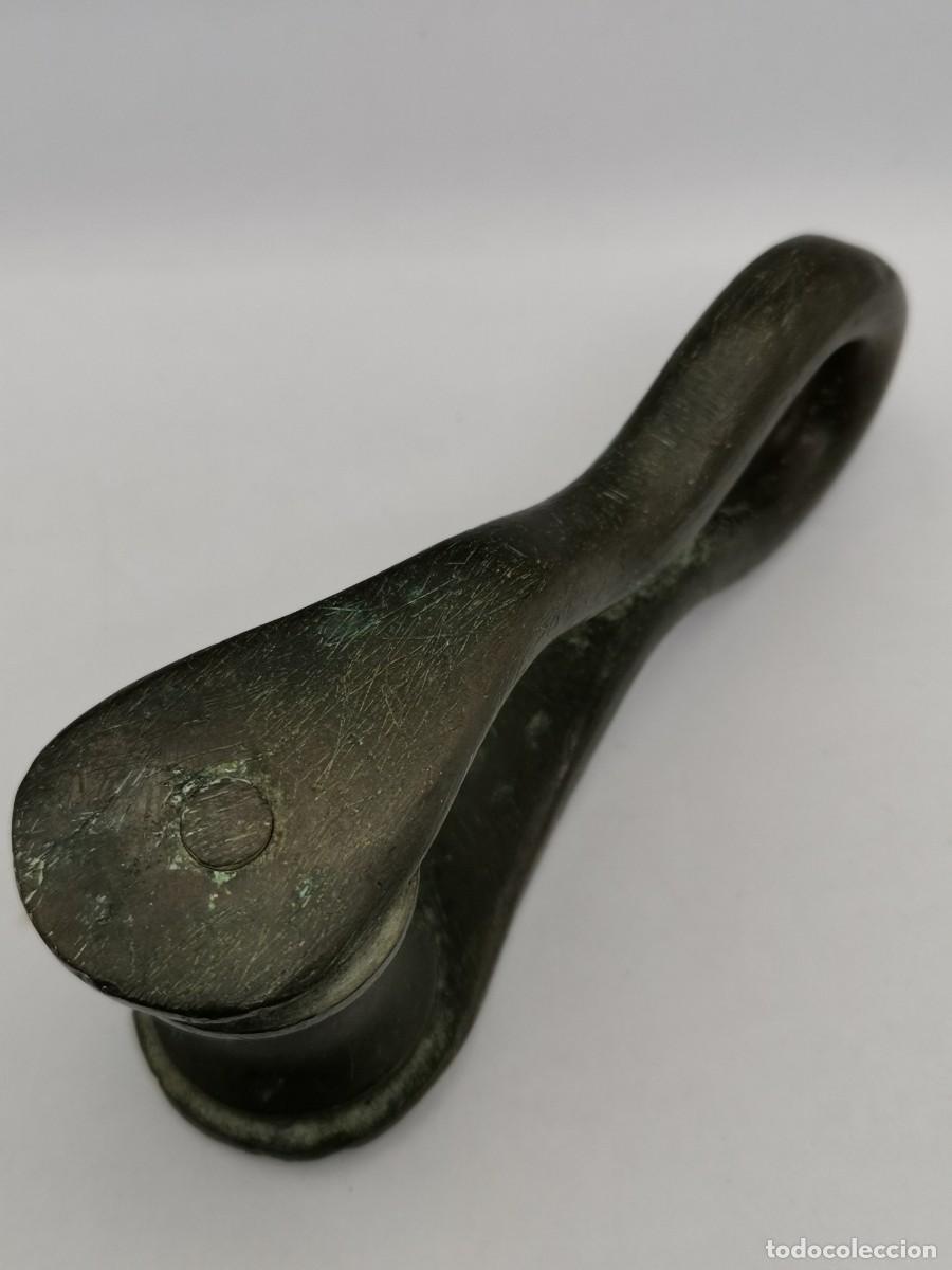 Antig&uuml;edades: ANTIGUA POLEA EN BRONCE FABRICADA A MANO (93 cm.) - Foto 6