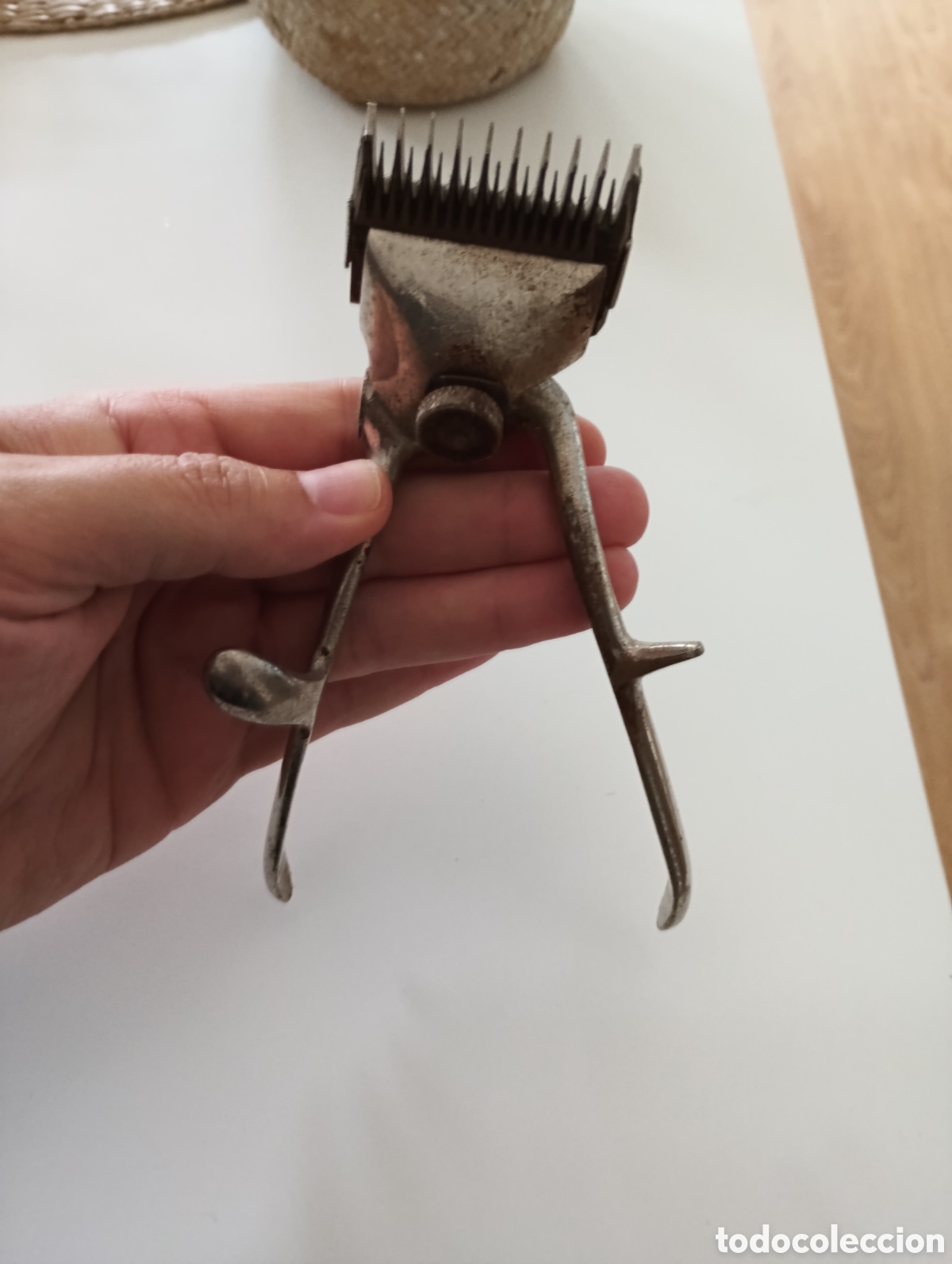 Antig&uuml;edades: Antigua maquina cortar pelo - Foto 2