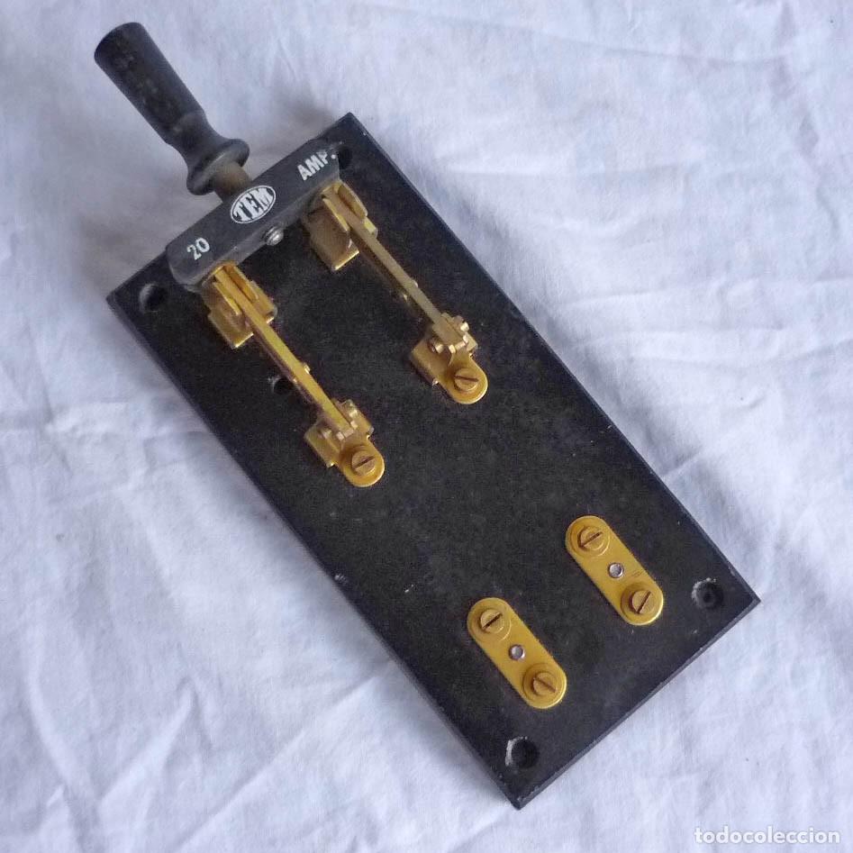 Antig&uuml;edades: Antiguo interruptor de palanca TEM 20 Amp. - Foto 1