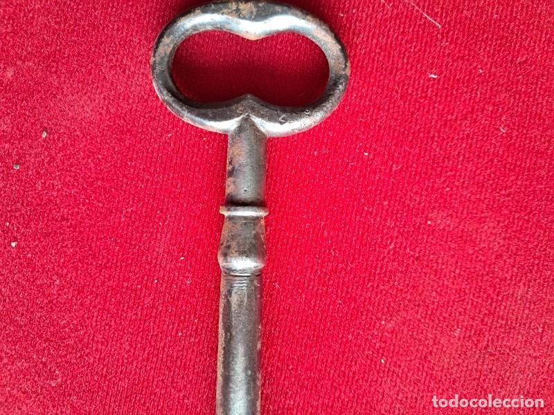 Antig&uuml;edades: ANTIGUA LLAVE HUECA, 15 CM - Foto 3