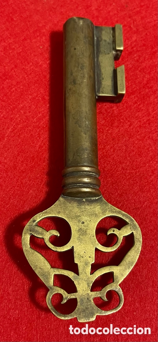 Antig&uuml;edades: Antigua llave de Bronce. Finales siglo XIX. - Foto 4