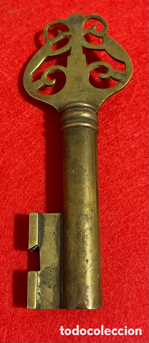 Antig&uuml;edades: Antigua llave de Bronce. Finales siglo XIX. - Foto 1
